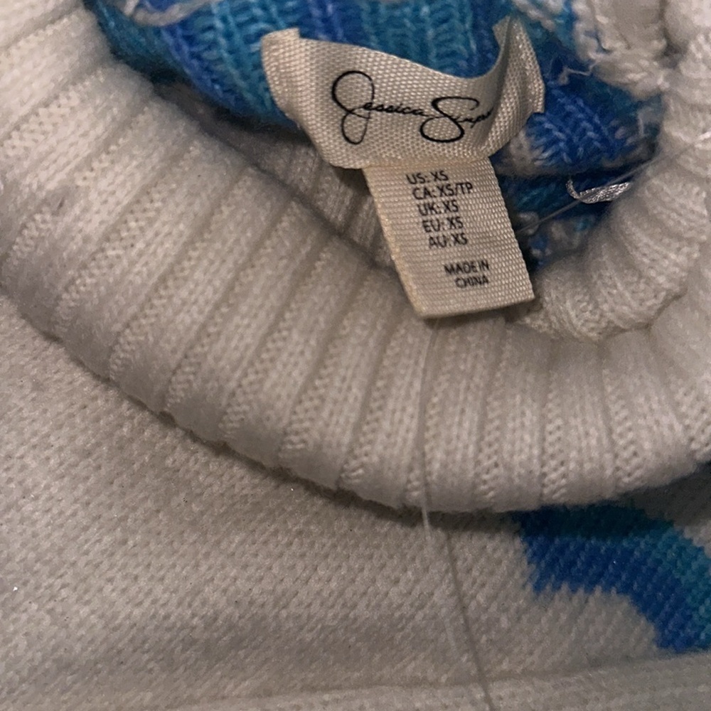 Jessica Simpson hearts turtleneck sweater size XS - Picture 4 of 5